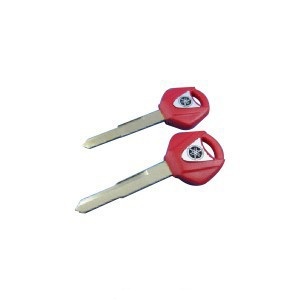 Корпус ключа с местом под чип Yamaha BT1100, Yamaha FJR1300, Yamaha FZ1 и другие, красный /D